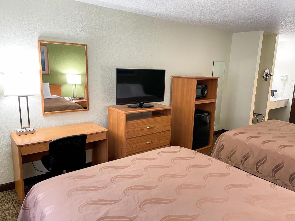 & Hotel