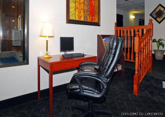 Hotel &